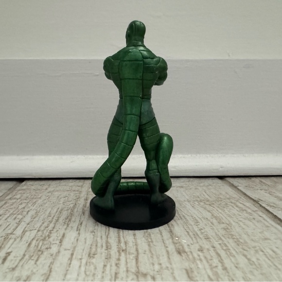 Disney‎ Store Marvel Spider-Man Scorpion PVC  Figure Cake Topper - Picture 2 of 3